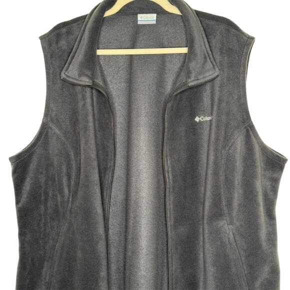 EUC Columbia Vest Woman's 3X Plus Fleece Gray Foldable Collar Zippered Pockets - Picture 5 of 13
